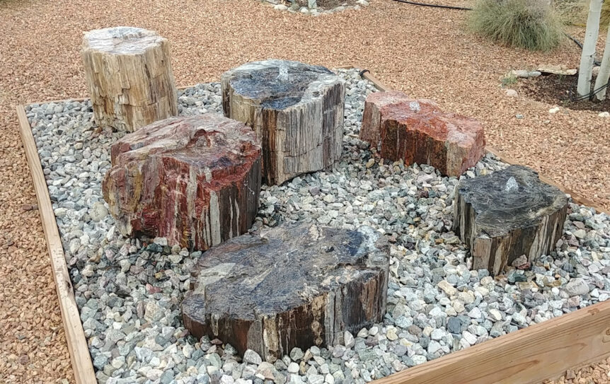 fountain water feature stone onyx rock sculpture fine art santa fe artist commission installation landscaping landscape design New Mexico Texas Arizona Colorado Southwest Shipped waterfall petrified wood